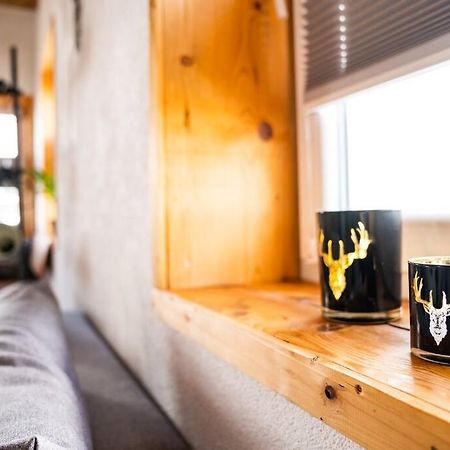 Neu Renoviertes Ferienhaus/Wohnunng Kleine Auszeit Sonnenbühl エクステリア 写真