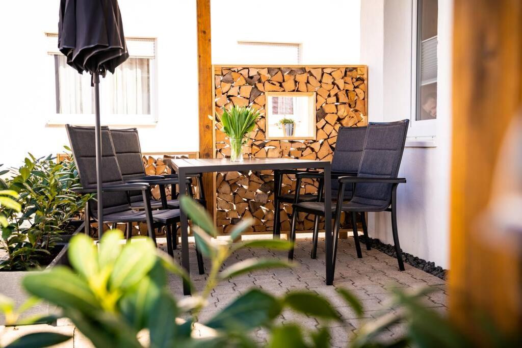Neu Renoviertes Ferienhaus/Wohnunng Kleine Auszeit Sonnenbühl エクステリア 写真